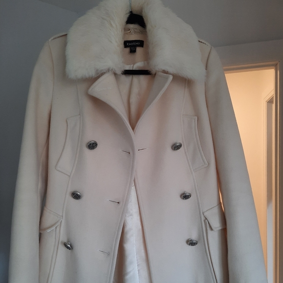 Stunning Bebe Belted Wool Coat with Rabbit Fur Collar - Picture 4 of 13